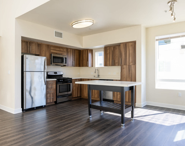 2850 Kelvin Avenue - Photo Thumbnail 3