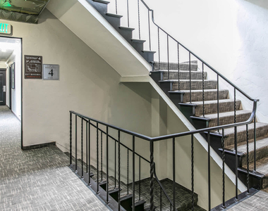 1455 4th St - Photo Thumbnail 4