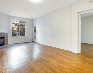 4077 Glencoe Avenue - Photo Thumbnail 15