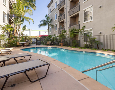 4077 Glencoe Avenue - Photo Thumbnail 44
