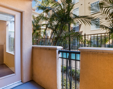 4077 Glencoe Avenue - Photo Thumbnail 19