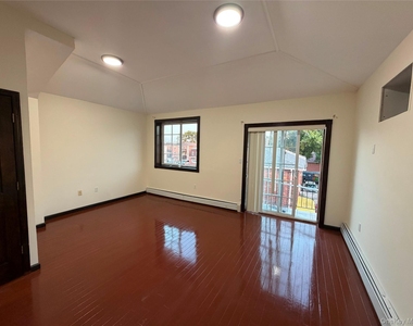 8440 102nd Avenue - Photo Thumbnail 8