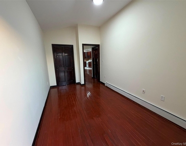 8440 102nd Avenue - Photo Thumbnail 4
