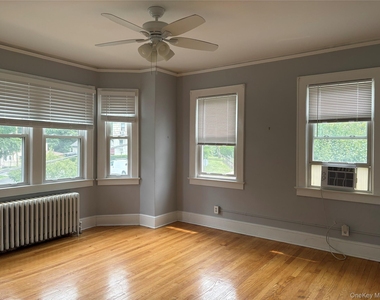 31 Forest Avenue - Photo Thumbnail 1