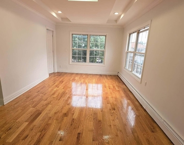 155-41 115th Avenue - Photo Thumbnail 3
