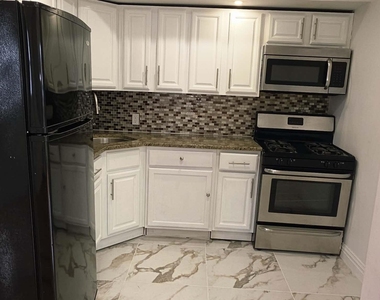 155-41 115th Avenue - Photo Thumbnail 2