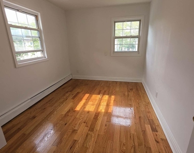 155-41 115th Avenue - Photo Thumbnail 1