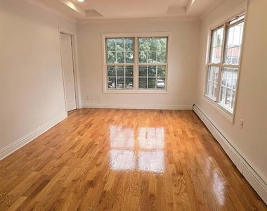 155-41 115th Avenue - Photo Thumbnail 7
