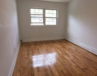 155-41 115th Avenue - Photo Thumbnail 5