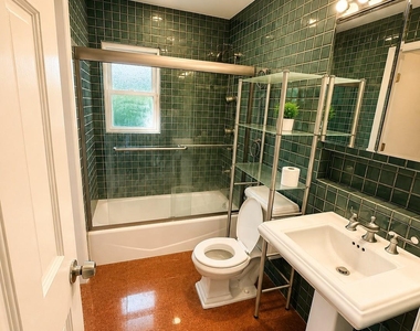 7 Pine Street - Photo Thumbnail 7
