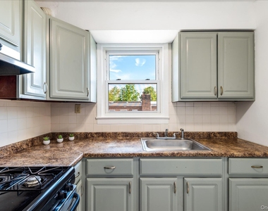 59-11 157th Street - Photo Thumbnail 6