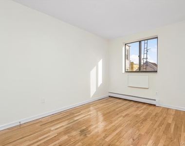 70-12 Caldwell Avenue - Photo Thumbnail 10