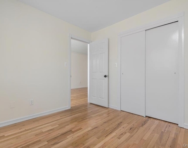 70-12 Caldwell Avenue - Photo Thumbnail 13