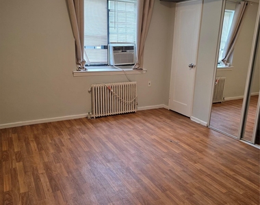 144-04 78 Avenue - Photo Thumbnail 2