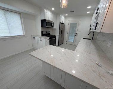 58 Amherst Lane - Photo Thumbnail 1