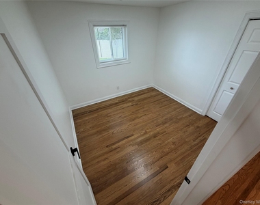 58 Amherst Lane - Photo Thumbnail 6