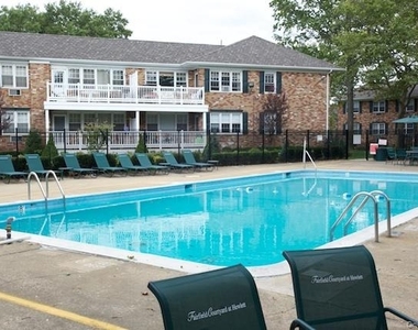 69 Prospect Avenue - Photo Thumbnail 10