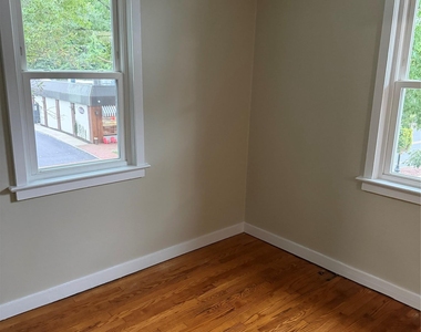 70 Westchester Avenue - Photo Thumbnail 8