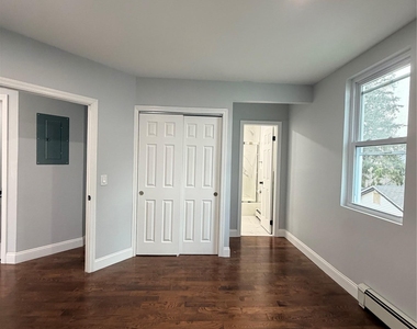 21704 135th Avenue - Photo Thumbnail 5