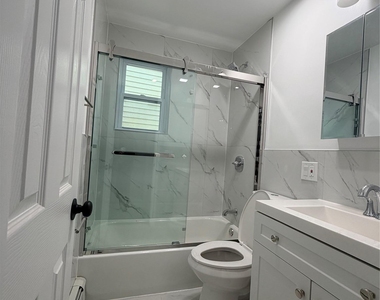 21704 135th Avenue - Photo Thumbnail 7