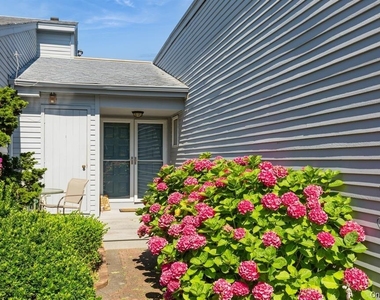 34 Harbour Drive - Photo Thumbnail 1