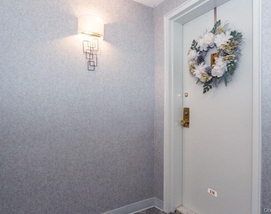 22 N Forest Avenue - Photo Thumbnail 2