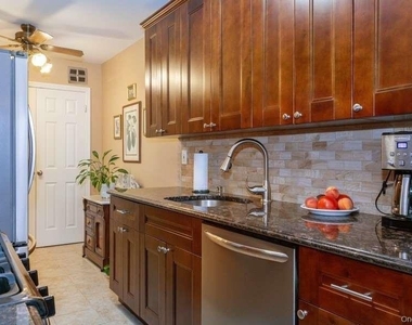 22 N Forest Avenue - Photo Thumbnail 7