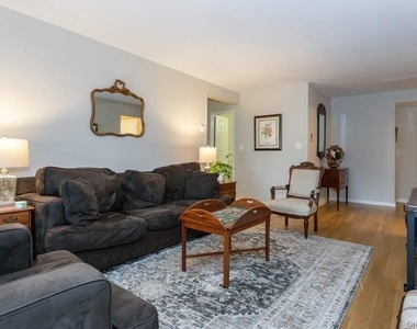 22 N Forest Avenue - Photo Thumbnail 12