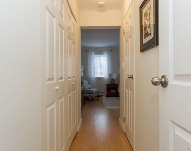 22 N Forest Avenue - Photo Thumbnail 15