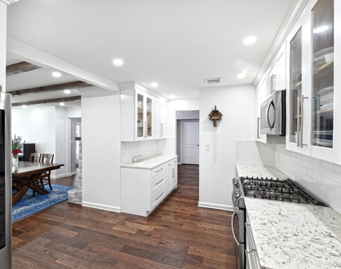 73 Alton Avenue - Photo Thumbnail 12