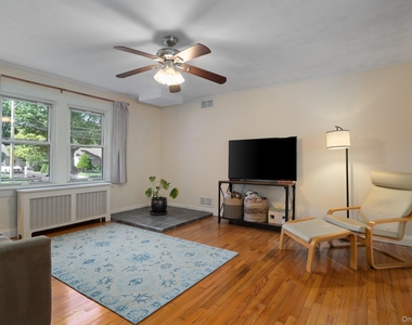 12 Ingersoll Street - Photo Thumbnail 4