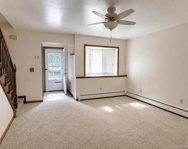 17 Brooks Lane - Photo Thumbnail 2