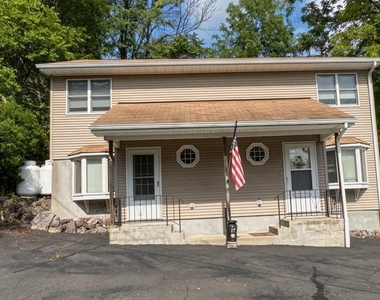 17 Brooks Lane - Photo Thumbnail 11
