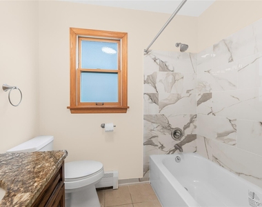 99 Clarendon Avenue - Photo Thumbnail 13