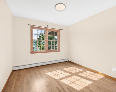 99 Clarendon Avenue - Photo Thumbnail 19