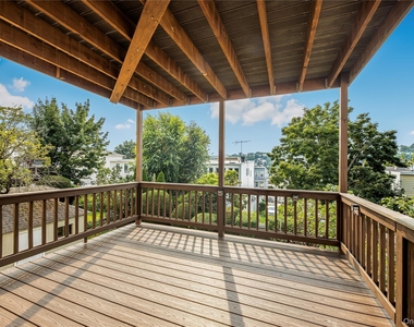 99 Clarendon Avenue - Photo Thumbnail 11