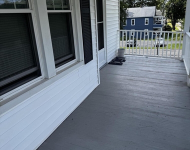 122 Pinewoods Avenue - Photo Thumbnail 1