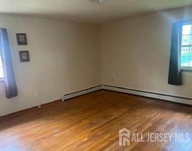 47 South Walnut Avenue - Photo Thumbnail 11