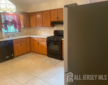 47 South Walnut Avenue - Photo Thumbnail 20