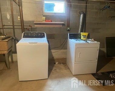 47 South Walnut Avenue - Photo Thumbnail 15