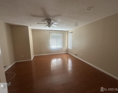 74 Carriage Place - Photo Thumbnail 16