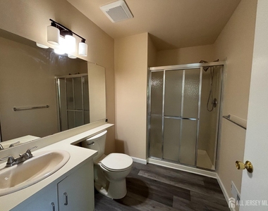 279 Kempsey Drive - Photo Thumbnail 8