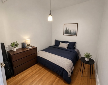 814 Marcy Avenue - Photo Thumbnail 3
