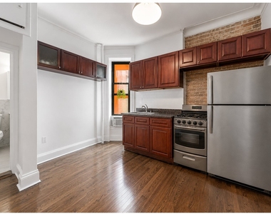 352 Lafayette Avenue - Photo Thumbnail 2