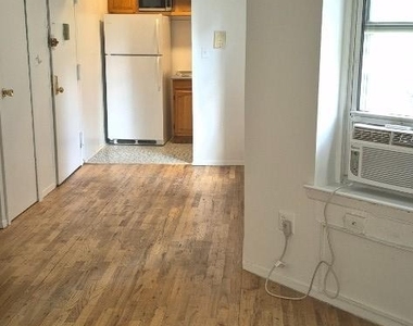 239 E 28th Street - Photo Thumbnail 5