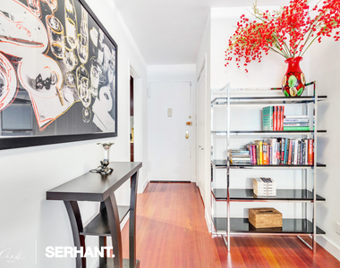 301 E 63rd Street - Photo Thumbnail 3