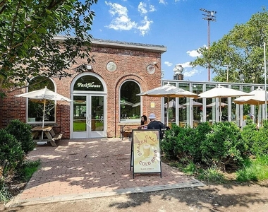 212 N 9th Street - Photo Thumbnail 12
