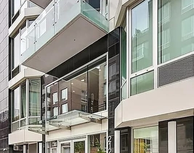 212 N 9th Street - Photo Thumbnail 10