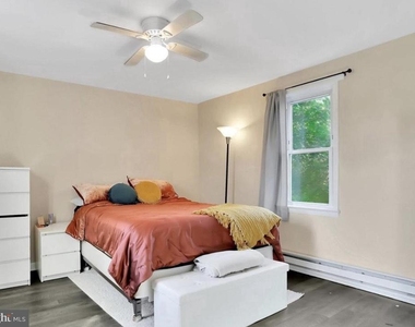 316 W 9th Street - Photo Thumbnail 5