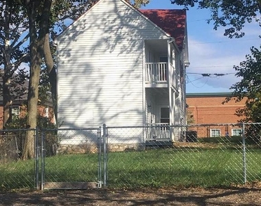 211 E Boscawen Street - Photo Thumbnail 15